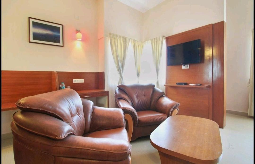 Hotel Stay By The Way Mysore Exterior photo